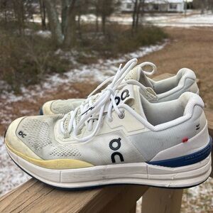 On Roger Pro Hard Court Tennis Shoes Men's 10 White/Indigo VGUC Running Athletic